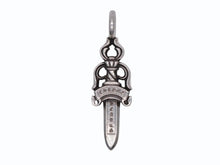 画像をギャラリービューアに読み込む, CHROME HEARTS クロムハーツ ダブルダガー ペンダント シルバーネックレストップ シルバー925 21.8g 美品 中古 4b007763