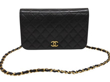画像をギャラリービューアに読み込む, CHANEL シャネル マトラッセ プッシュロック ショルダーバッグ 5番台 ラムスキン ブラック ゴールド金具 美品 中古 4b007875