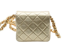 画像をギャラリービューアに読み込む, 極美品 CHANEL シャネル ミニミニ マトラッセ チェーンショルダーバッグ ポーチ ポシェット 1番台 ラムスキン シャンパンゴールド 中古 4b007891