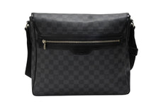 画像をギャラリービューアに読み込む, LOUIS VUITTON ルイヴィトン ダニエルMM ショルダーバッグ N58029 ダミエグラフィット ブラック シルバー金具 美品 中古 4c075299