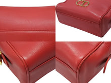 画像をギャラリービューアに読み込む, Christian Dior クリスチャンディオール レザーハンドバッグ レッド ロゴ金具 スペイン製 ゴールド金具 美品 中古 4b007901