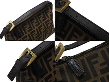 画像をギャラリービューアに読み込む, 極美品 FENDI フェンディ FF ズッカ柄 総柄 ハンドバッグ アクセサリーポーチ 8N0005 ブラウン カーキ系 キャンバス 中古 4b007933