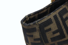 画像をギャラリービューアに読み込む, FENDI フェンディ ハンドバッグ トートバッグ ズッカ柄 キャンバス ブラウン ゴールド金具 美品 中古 4b007935