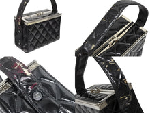 画像をギャラリービューアに読み込む, CHANEL シャネル マトラッセ スクエア バニティバッグ 観音開 ハンドバッグ 4番台 パテントレザー ブラック シルバー金具 中古 4b007939