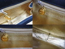 画像をギャラリービューアに読み込む, CHANEL シャネル ハーフムーン チェーンワンショルダーバッグ 3番台 ココマーク サテン レザー ブラック ゴールド金具 良品 中古 4b007940