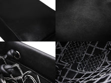 画像をギャラリービューアに読み込む, 極美品 CHANEL シャネル スモール トート エッセンシャル 12番台 A46880 ラムスキン ロゴ ブラック シルバー金具 中古 4b007948