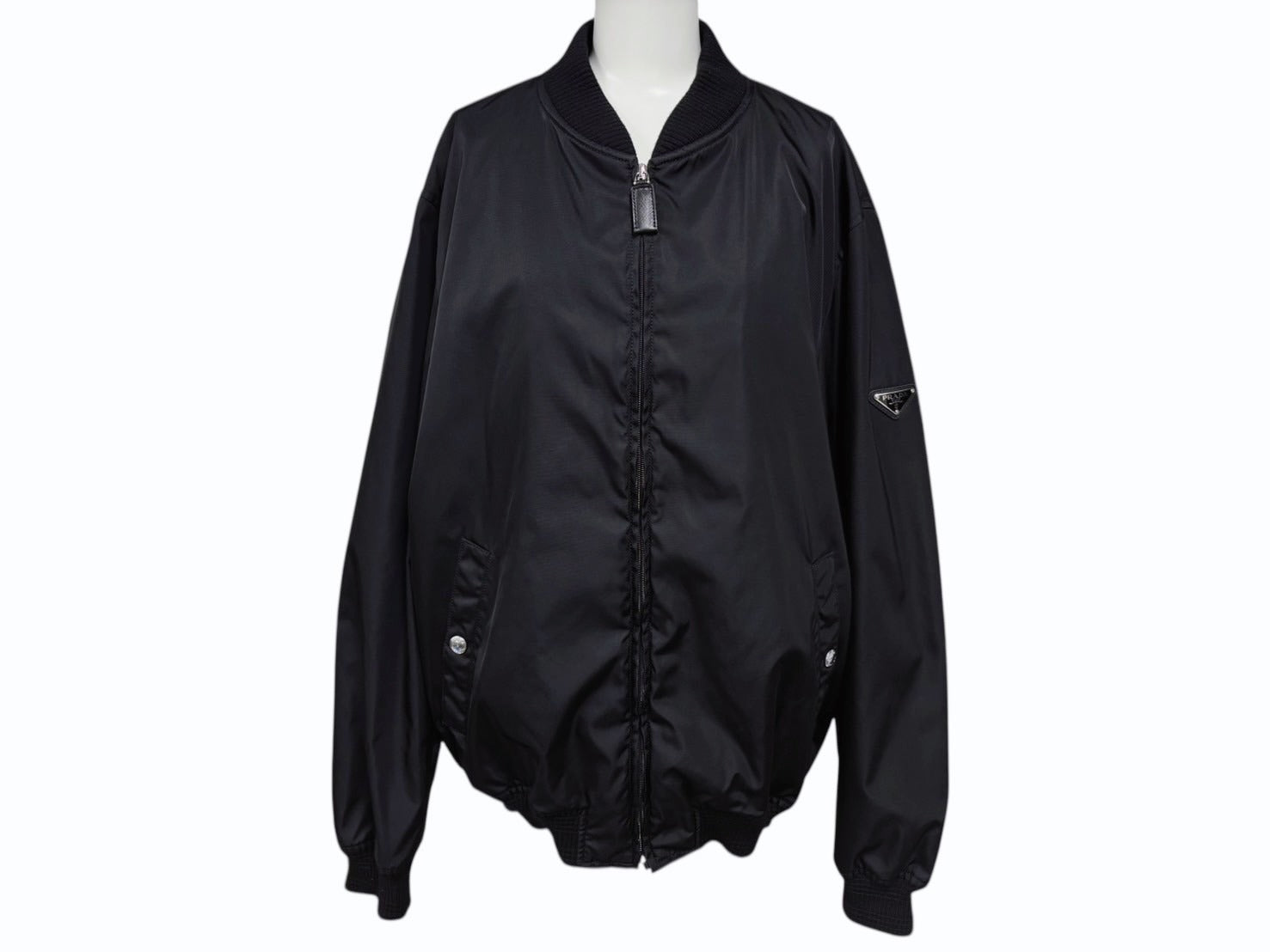 ジャケット・アウター PRADA Logo Plate Bomber Jacket Black 48 ジャケット・アウター PRADA Logo Plate Bomber Jacket Black 48 PRADA