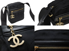 画像をギャラリービューアに読み込む, 極美品 CHANEL シャネル ニュートラベルライン ショルダーバッグ ココマーク A30913 ナイロン ブラック ゴールド金具 中古 4b008076