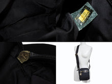 画像をギャラリービューアに読み込む, 極美品 CHANEL シャネル ニュートラベルライン ショルダーバッグ ココマーク A30913 ナイロン ブラック ゴールド金具 中古 4b008076