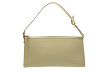 Load image into Gallery viewer, LOUIS VUITTON ルイヴィトン ポシェットアクセソワール アクセサリーポーチ M5294A エピレザー ヴァニラ 美品 中古 4b008100