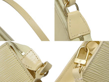 Load image into Gallery viewer, LOUIS VUITTON ルイヴィトン ポシェットアクセソワール アクセサリーポーチ M5294A エピレザー ヴァニラ 美品 中古 4b008100