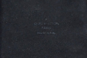 LOUIS VUITTON ルイ・ヴィトン スマホケース M64487 ブラウン モノグラムキャンバス プラスチック BC1137 美品 中古 4b000814
