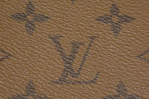 LOUIS VUITTON ルイ・ヴィトン スマホケース M64487 ブラウン モノグラムキャンバス プラスチック BC1137 美品 中古 4b000814