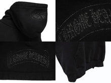 画像をギャラリービューアに読み込む, CHROME HEARTS クロムハーツ オールドモデル スクロールラベルロゴ プルオーバーフーディー パーカー サイズM ブラック 美品 中古 4b008150