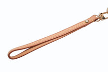 Load image into Gallery viewer, LOUIS VUITTON ルイヴィトン モノグラム マルチカラー ポシェットコスメティック M47355 ゴールド金具 ノワール ブラック 美品 中古 4b008155