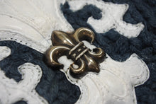 画像をギャラリービューアに読み込む, CHROME HEARTS クロムハーツ マフラー ストール BSフレア レザー シルバー925 ブルー ホワイト 良品 中古 4b008162