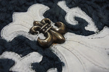 画像をギャラリービューアに読み込む, CHROME HEARTS クロムハーツ マフラー ストール BSフレア レザー シルバー925 ブルー ホワイト 良品 中古 4b008162