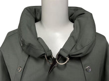 Load image into Gallery viewer, 新品未使用 FFFPOSTALSERVICE トリプルエフポスタルサービス Reia フードパラシュートジャケット サイズL グリーン 中古 4b008171