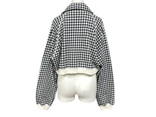 Load image into Gallery viewer, MIUMIU ミュウミュウ クロップド ブルゾン ジャケット MJL819 サイズM チェック柄 ロゴ ラグラン ホワイト ブラック 美品 中古 4b008193