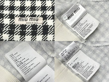 Load image into Gallery viewer, MIUMIU ミュウミュウ クロップド ブルゾン ジャケット MJL819 サイズM チェック柄 ロゴ ラグラン ホワイト ブラック 美品 中古 4b008193