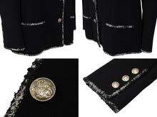 画像をギャラリービューアに読み込む, 極美品 CHANEL シャネル プラダを着た悪魔 カールラガーフェルド期 ココマーク テーラードジャケット ブラック サイズ38 P24952V12963 中古 4b008194