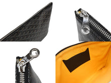 Load image into Gallery viewer, 極美品 GOYARD ゴヤール セナMM クラッチバッグ ヘリンボーン柄 ブラック ブラウン PVC レザー 中古 4b008247