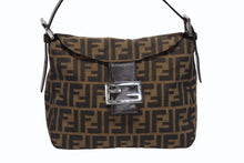 画像をギャラリービューアに読み込む, 極美品 FENDI フェンディ ズッカ ワンショルダーバッグ WS15229 ブラウン キャンバス レザー シルバー金具 中古 4b008282