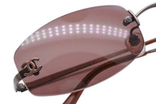 Load image into Gallery viewer, CHANEL シャネル サングラス 眼鏡 ココマーク リムレス フチなし 4002 サイズ54□19 130 ワインレッド 中古 美品 4b008308