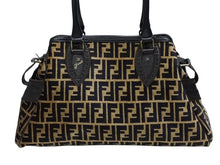 画像をギャラリービューアに読み込む, 新品同様 FENDI フェンディ ズッカ柄 ハンドバッグ AH10238 ベロア レザー ベージュ ブラック アンティークゴールド金具 中古 4b008344