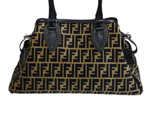 画像をギャラリービューアに読み込む, 新品同様 FENDI フェンディ ズッカ柄 ハンドバッグ AH10238 ベロア レザー ベージュ ブラック アンティークゴールド金具 中古 4b008344