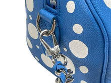 Load image into Gallery viewer, 極美品 LOUIS VUITTON ルイヴィトン 草間彌生コラボ ハンドバッグ M46425 スピーディ バンドリエール20 モノグラム アンプラント PVC レザー ブルー 中古 4b008355