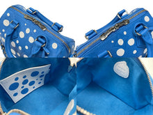 Load image into Gallery viewer, 極美品 LOUIS VUITTON ルイヴィトン 草間彌生コラボ ハンドバッグ M46425 スピーディ バンドリエール20 モノグラム アンプラント PVC レザー ブルー 中古 4b008355