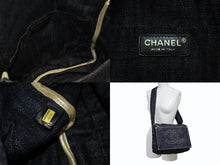 画像をギャラリービューアに読み込む, CHANEL シャネル ショルダーバッグ スパークリングデニム 10番台 ココマーク ネイビー A31987 ゴールド金具 美品 中古 4b008363