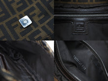 画像をギャラリービューアに読み込む, FENDI フェンディ マンマバケット ワンショルダーバッグ 26424 ズッカ柄 キャンバス レザー ブラウン シルバー金具 美品 中古 4b008370