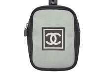 画像をギャラリービューアに読み込む, CHANEL シャネル ポーチ スポーツライン ココマーク ブラック グリーン ナイロン ロゴパッチ 美品 中古 4b008393