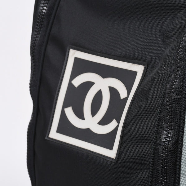 CHANEL CHANEL Sports Line Golf Bag No. 8 Green Black Silver Hardware Nylon Good Condition Used 4b008395
