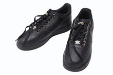 画像をギャラリービューアに読み込む, 新品未使用 CHROME HEARTS × NIKE AIR FORCE 1 '07 Custom Leather Sneakers クロムハーツ×ナイキ エアフォース1 '07 カスタム レザースニーカー 靴 カスタムスニーカー ローカットスニーカー ホースシュー ブラック サイズUS8.5(26.5cm) 中古 4b008442