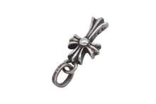 画像をギャラリービューアに読み込む, CHROME HEARTS クロムハーツ CHクロス ベビーファット チャーム ペンダントトップ 重量2.1g シルバー 2004/.925刻印 美品 中古 4b008461