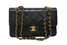 画像をギャラリービューアに読み込む, 極美品 CHANEL シャネル マトラッセ23 Wフラップ Wチェーンショルダーバッグ 3番台 ココマーク ラムスキン ブラック ゴールド金具 中古 4b008480