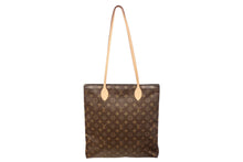 画像をギャラリービューアに読み込む, 極美品 LOUIS VUITTON ルイヴィトン キャリーイット トートバッグ M45199 ブラウン PVC レザー ゴールド金具 中古 4b008520