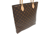 画像をギャラリービューアに読み込む, 極美品 LOUIS VUITTON ルイヴィトン キャリーイット トートバッグ M45199 ブラウン PVC レザー ゴールド金具 中古 4b008520