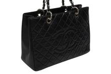 画像をギャラリービューアに読み込む, CHANEL シャネル GST チェーントートバッグ A50995 19番台 キャビアスキン ココマーク ブラック シルバー金具 美品 中古 4b008531