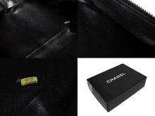 画像をギャラリービューアに読み込む, CHANEL シャネル ワンショルダーバッグ A30795 11番台 キャビアスキン ココマーク ブラック シルバー金具 美品 中古 4b008547