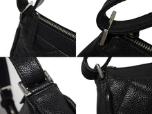 画像をギャラリービューアに読み込む, CHANEL シャネル ワンショルダーバッグ A30795 11番台 キャビアスキン ココマーク ブラック シルバー金具 美品 中古 4b008547