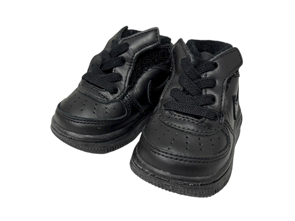 極美品 NIKE BABY ナイキ ベイビー GIFT PACK ギフトパック BABY FORCE 1 エアフォースワン スニーカー シューズ ニット帽 セット 中古 4b008552