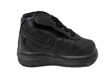 画像をギャラリービューアに読み込む, 極美品 NIKE BABY ナイキ ベイビー GIFT PACK ギフトパック BABY FORCE 1 エアフォースワン スニーカー シューズ ニット帽 セット 中古 4b008552