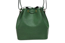 画像をギャラリービューアに読み込む, LOUIS VUITTON ルイヴィトン プチノエ ワンショルダーバッグ M44101 グリーン エピレザー ゴールド金具 良品 中古 4b008564