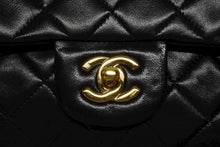 画像をギャラリービューアに読み込む, CHANEL シャネル マトラッセ23 Wフラップ Wチェーンショルダーバッグ 5番台 ラムスキン ココマーク ブラック ゴールド金具 美品 中古 4b008566