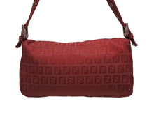 画像をギャラリービューアに読み込む, FENDI フェンディ ワンショルダーバッグ ズッカ柄 FFロゴ ワインレッド キャンバス メタル ブロンズ金具 美品 中古 4b008577