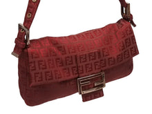 画像をギャラリービューアに読み込む, FENDI フェンディ ワンショルダーバッグ ズッカ柄 FFロゴ ワインレッド キャンバス メタル ブロンズ金具 美品 中古 4b008577